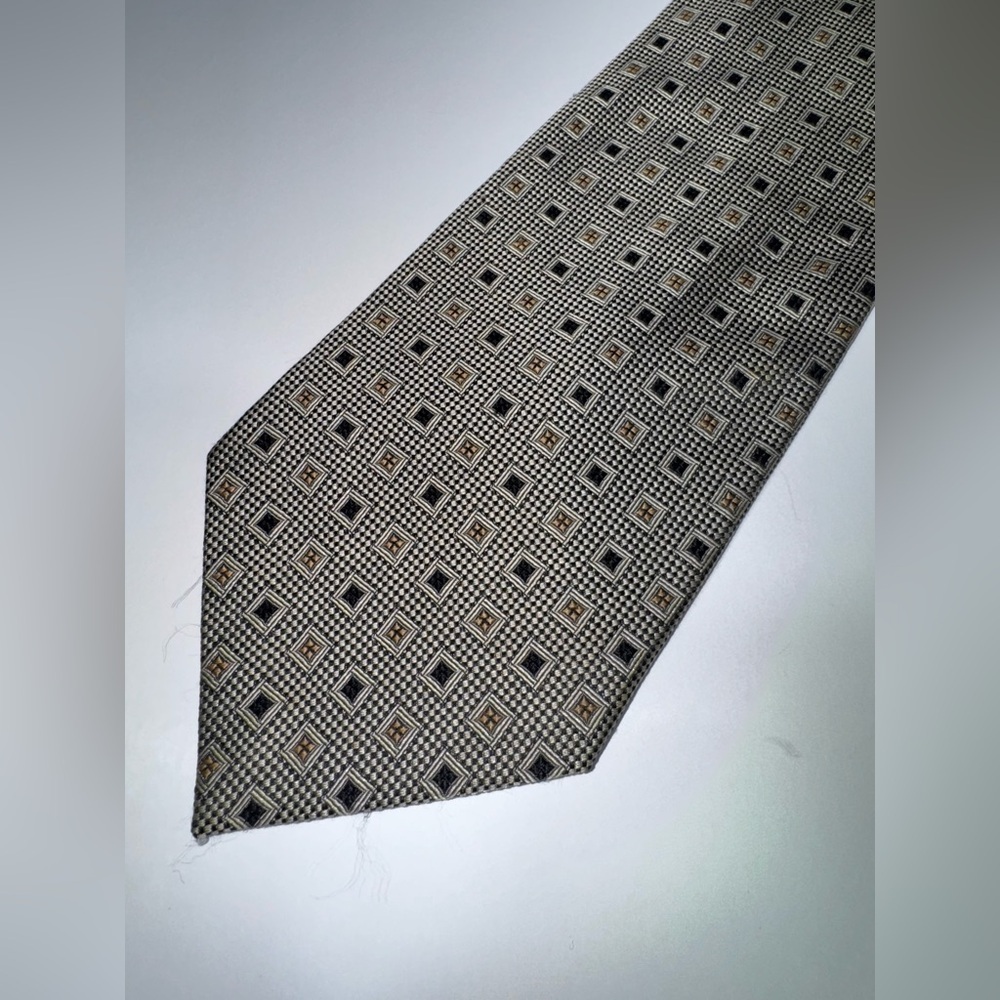 Bergamo New York Cream/black square Men's Tie 4" x 62” silk